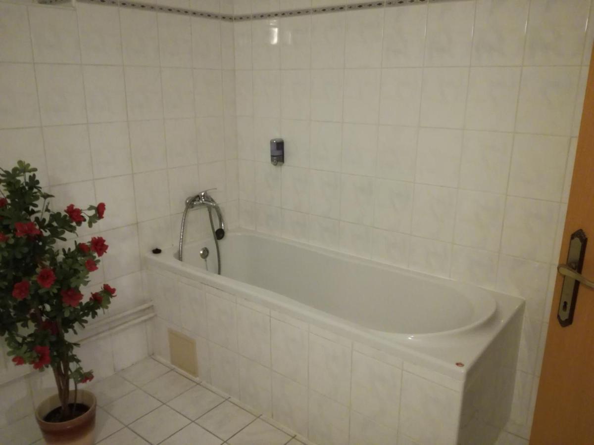 Garni Hotel Anne-Mary Пиещани Екстериор снимка